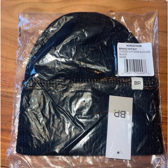 BP Oversized Cuff Beanie (Black) NWT - Picture 2 of 3